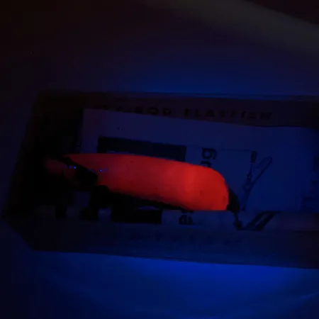 Flatfish F6 Helin Tackle UV Masalas, Fluorescencinė Raudona, 3g, #11910