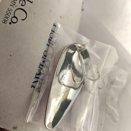 Blue Fox Aqua Spoon, 9g, Red / White / Nickel, blizgė #12793