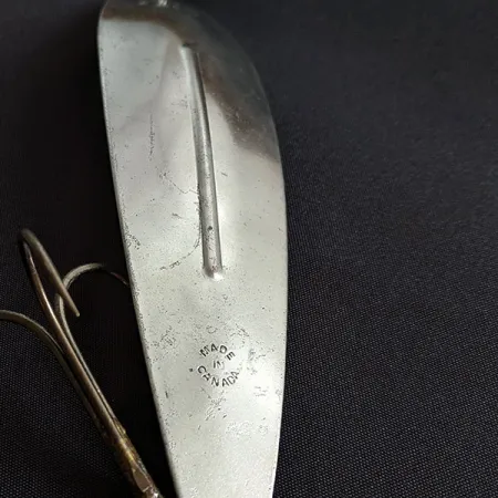 Williams Whitefish C90, 40g, sidabras/varis, vartiklė #19440