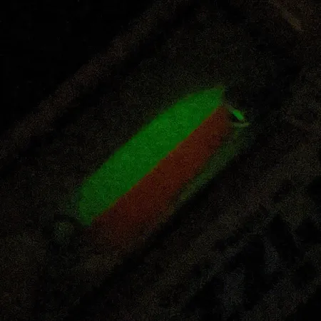 Andy Reekers Grizzly, 4.5g, red/white Glow, vartiklė #22974