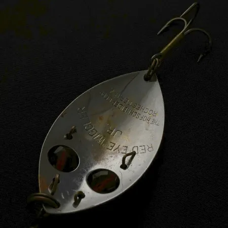 Hofschneider Red eye Junior, 13g, nikelis / raudonos akys, blizgė #23576