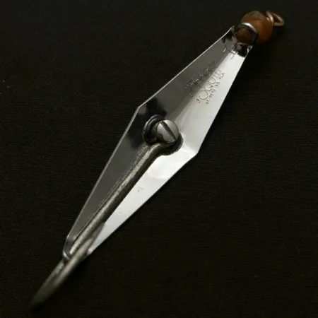 James E. Clark Clark Spoon 1, 8 g, nikelinė blizgė #23923