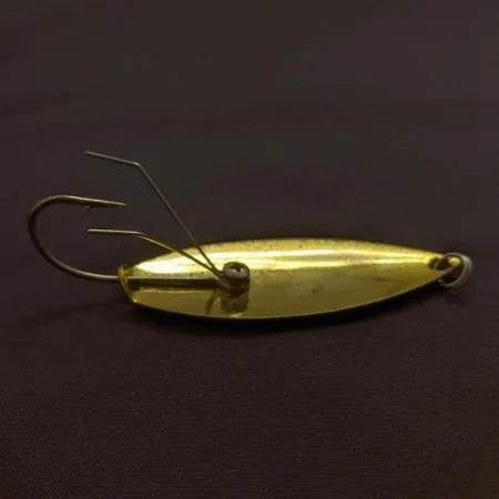 Captain Mike's Aqua Dream Weedless, 12 g, Gold / Yellow Scale, vartiklė #24317