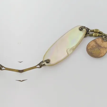 Pflueger Pearl Spoon, perlamutrinė, 7g, blizgė #24320