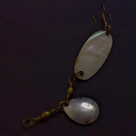 Pflueger Pearl Spoon, perlamutrinė, 7g, blizgė #24320