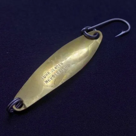 Luhr Jensen Needlefish 2, 3 g, balta/raudona/žalvaris, vartiklė velkiavimui #24417