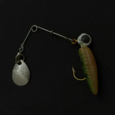 Johnson Beetle Spin Sukrė, Nikelis/Geltona, 2.5g, #24785