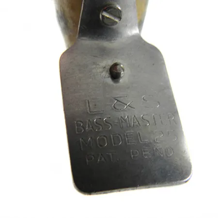 MirrOlure Bass-master model 25 Vobleris, Natural, 8g, Nariuotinas, #0390