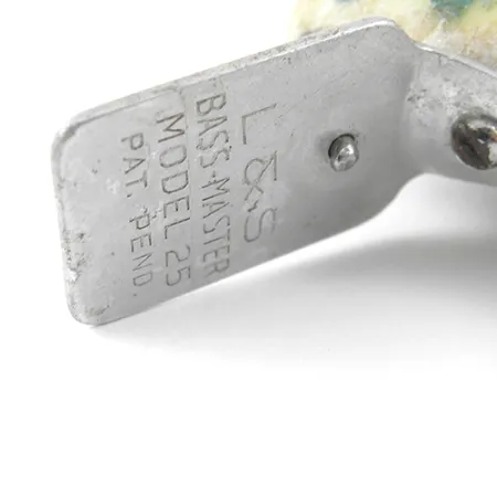 MirrOlure Bass-master model 25 Vobleris, Žalias, 10g, Stiklo Akys, #1261