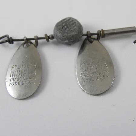 Pflueger Indiana sukrė, Nikelis, 6g, Curly Tail, #1276