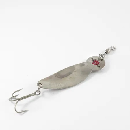 Lucky Strike One Eye Wiggler Blizgė, Nikelis/Raudona akis, 14g, #2761