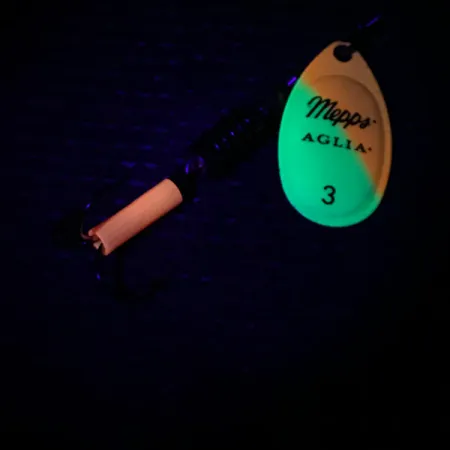 Mepps Aglia 3 UV Sukrė, Geltona/Oranžinė/Auksinė UV, 7g, Fluorescencinė, #3983