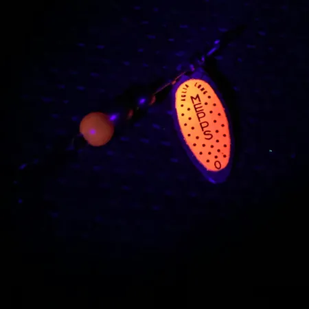 Mepps Aglia Long 0 UV Sukrė, Nikelis/Oranžinė, 2.6g, UV, #3984
