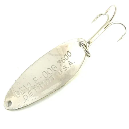 Dardevle Devle Dog 7600 Blizgė, Pilka/Nikelis, 10g, Žvynai, #5782