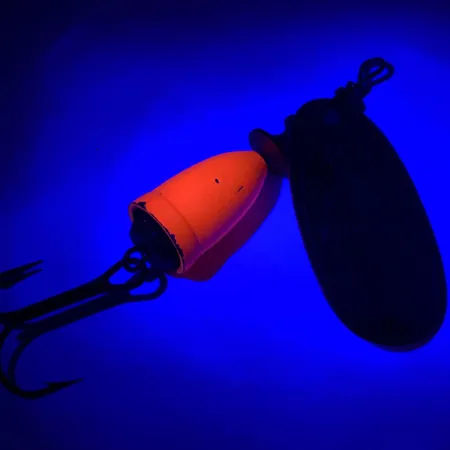 Blue Fox Super Vibrax 3 UV Sukriukė, Sidabras, 8g, UV Reaktyvus, #5928