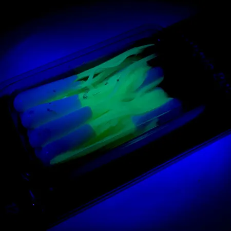 Johnson Crappie Buster Tubes Masalai, Balta/Chartreuse, 4,5cm, #5987