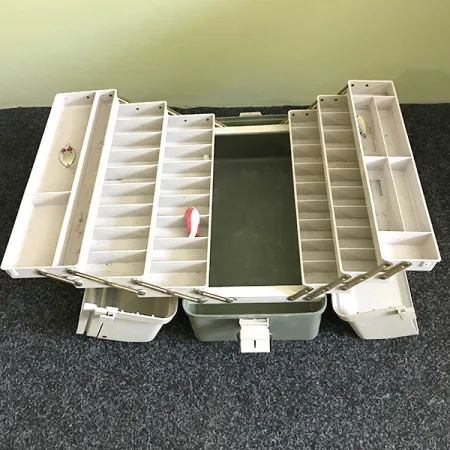 Plano 8600 Vintage Žvejybos Dėžė, Balta/Pilka, 6 Lentynos, #6574