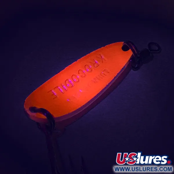 Luhr Jensen Krocodile UV Blizgė, Raudona / Juoda, 9g, UV, #7485
