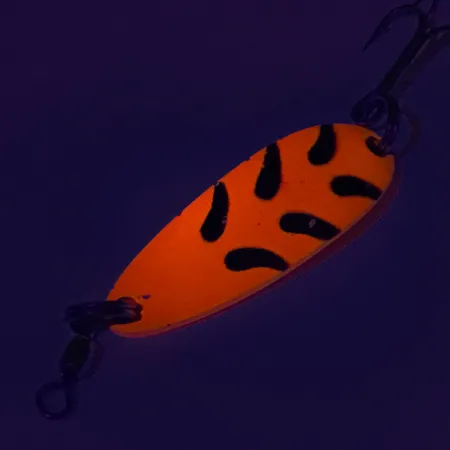 Luhr Jensen Krocodile UV Blizgė, Raudona/Juoda, 9g, UV Glow, #7762