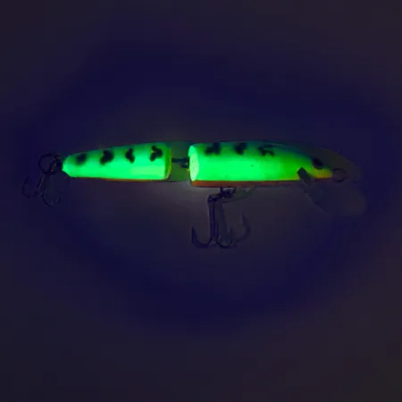 Rapala Jointed J-7 UV Vobleris, Fire Tiger, 4g, UV efektas, #8011